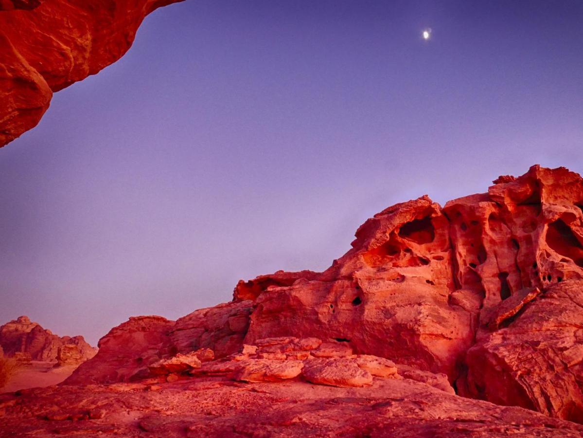 Wadi Rum Bedouin Tour With A Camp ภายนอก รูปภาพ
