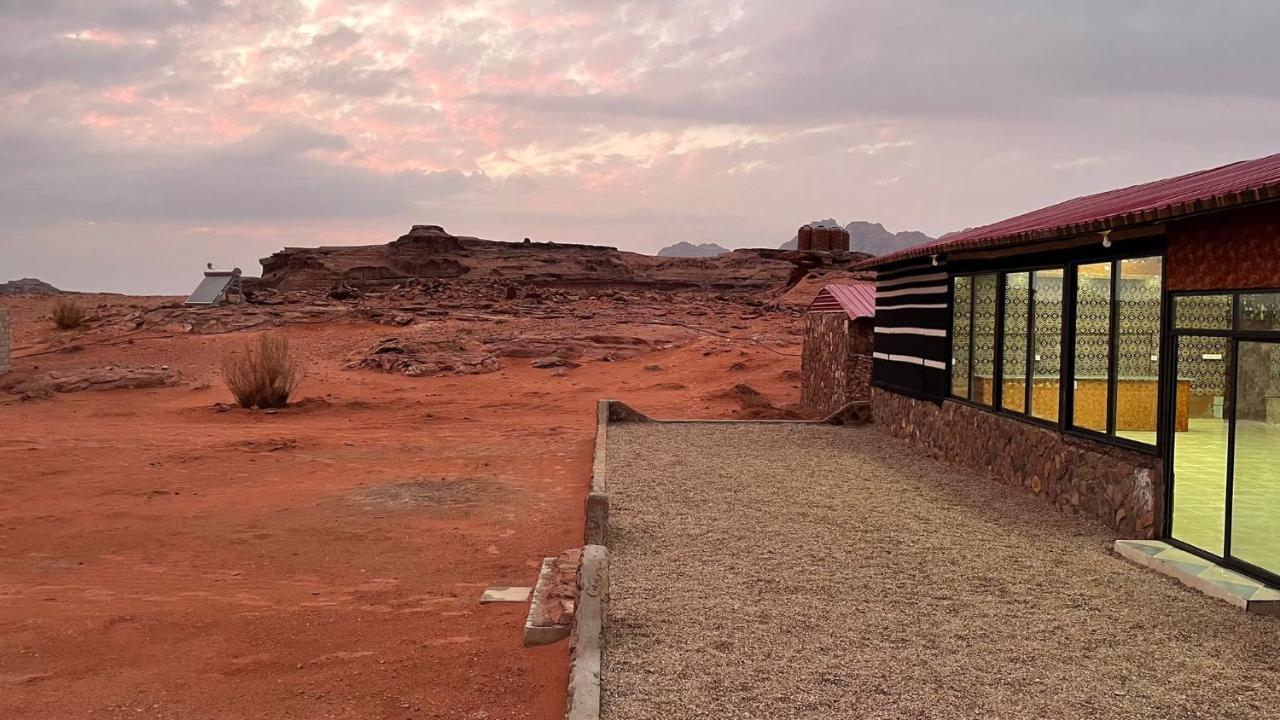 Wadi Rum Bedouin Tour With A Camp ภายนอก รูปภาพ