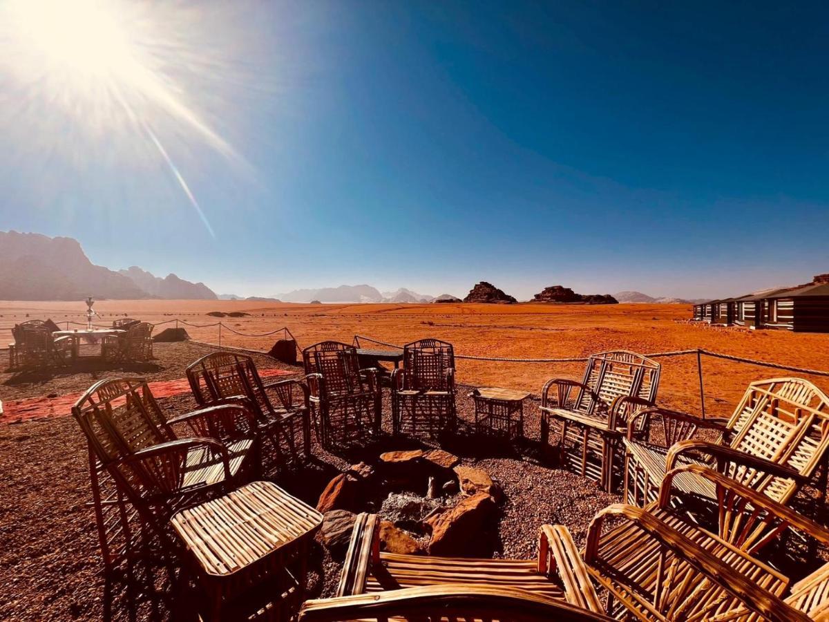 Wadi Rum Bedouin Tour With A Camp ภายนอก รูปภาพ